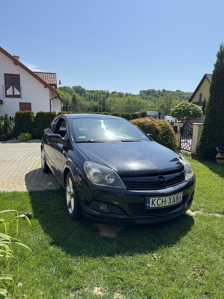 Opel Astra H gtc 1.7 cdti