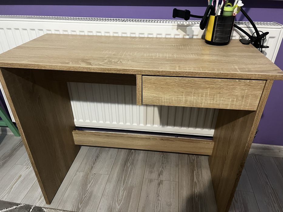 Стіл письмовий, парта