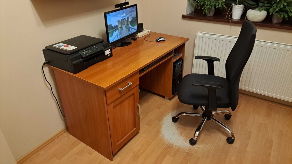 Biurko na komuter - calvados