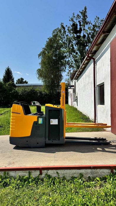 Навантажувач електроштабелер кара №977* Jungheinrich ERD220r 2t 198 см