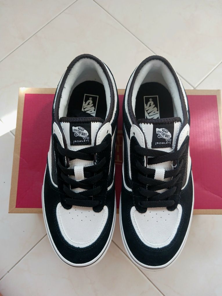 Sapatilhas Vans Novas