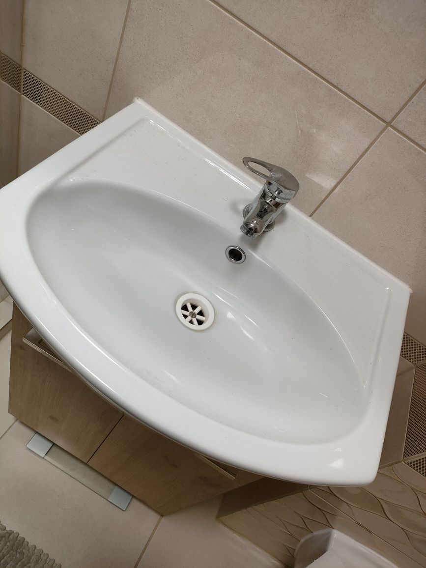 Meble łazienkowe
