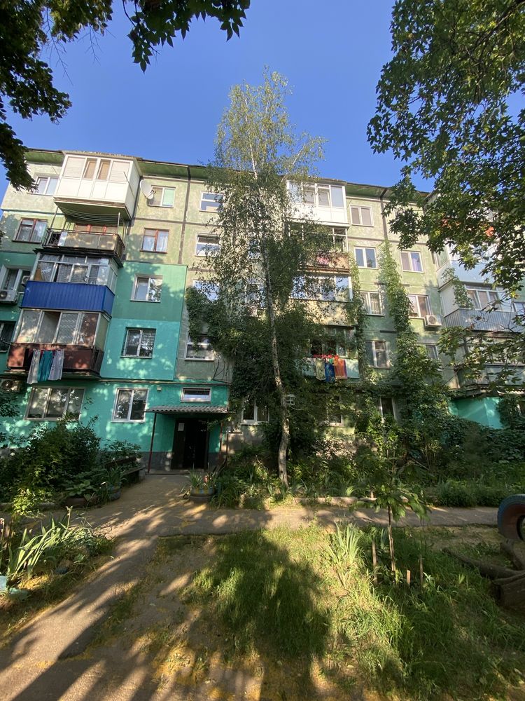 3-х кімн. квартира 173, автотехнікум