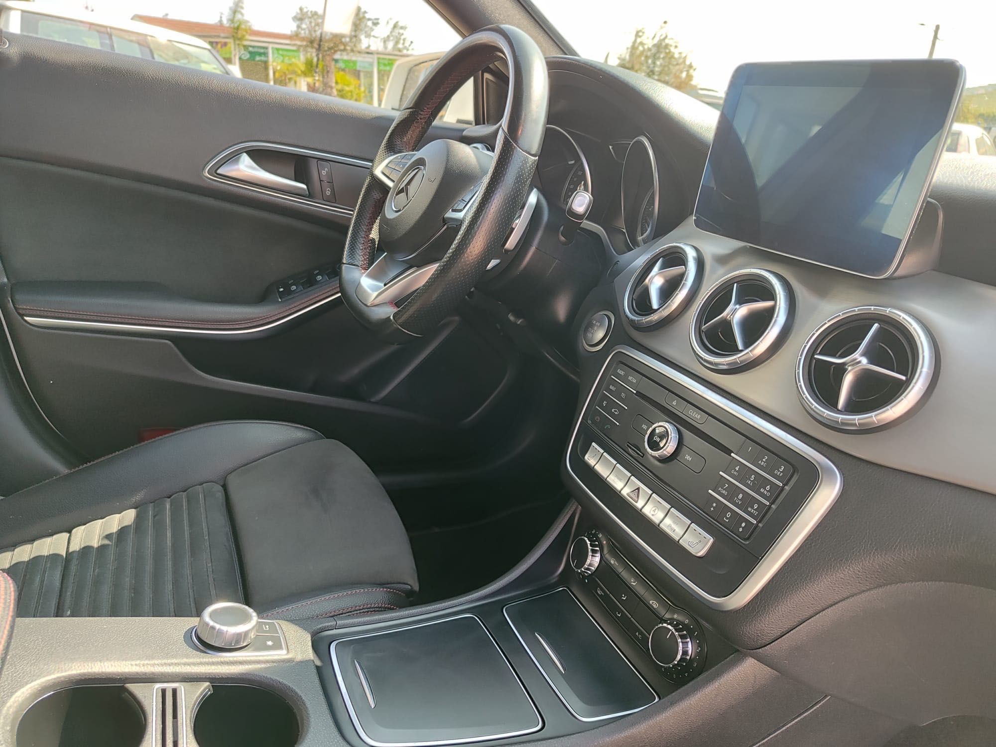 Mercedes CLA 200 AMG