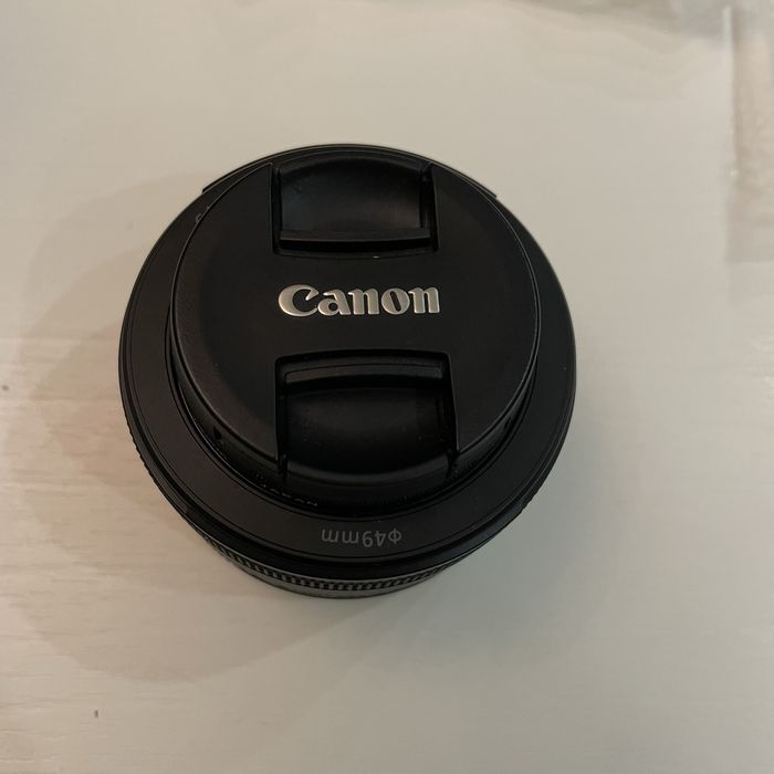 Canon EF 50mm f/1.8 STM