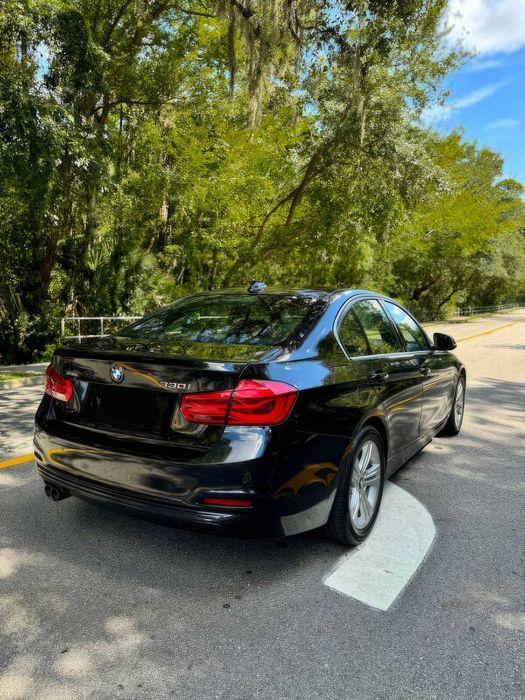 BMW 3 Series 330i xDrive      2017