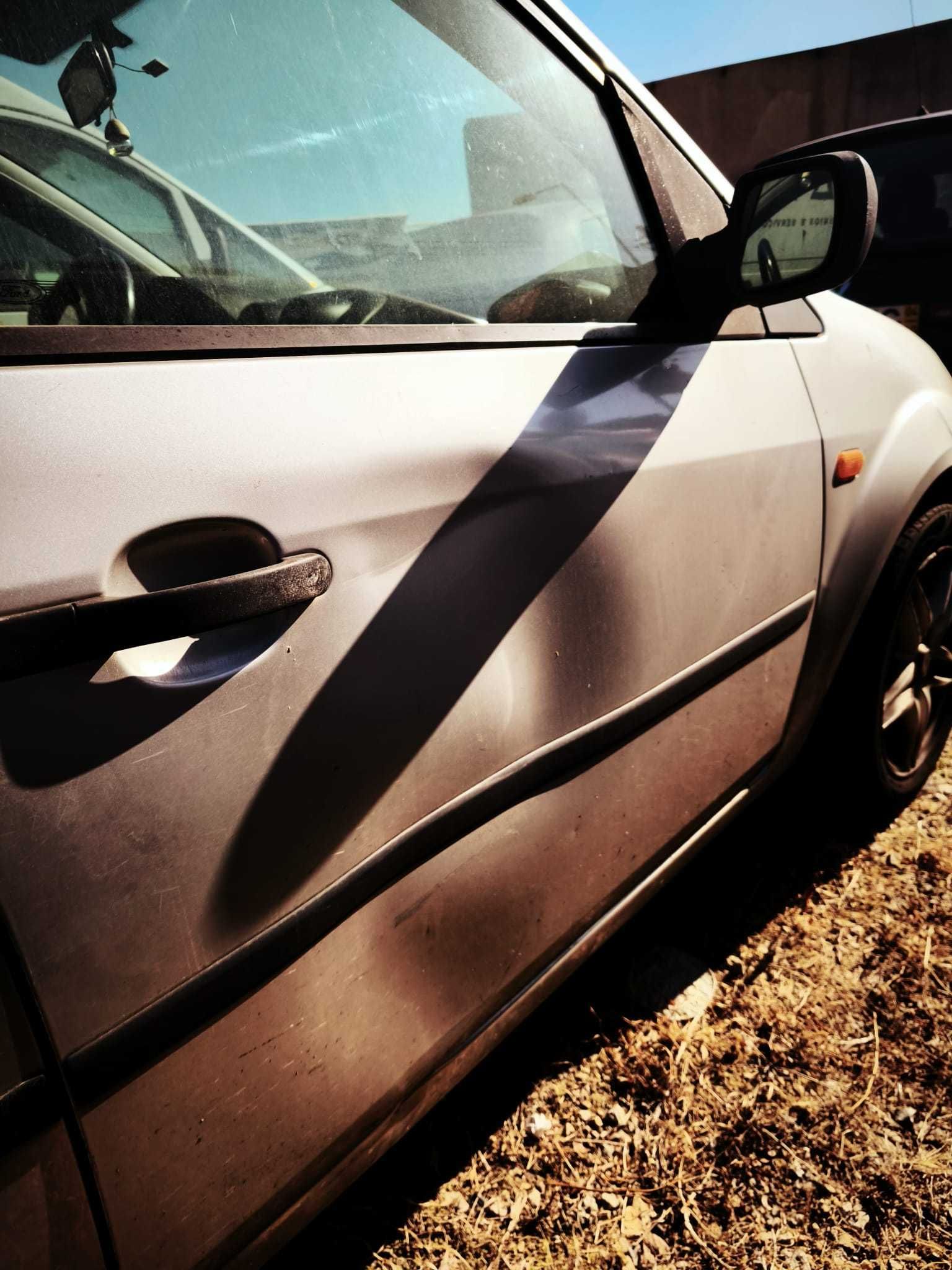 Ford Fiesta Ghia 2005