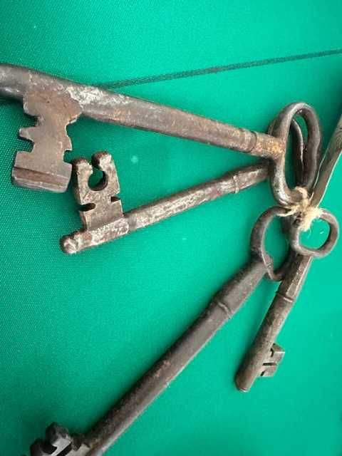 chaves raras antigas - Ferro (forjado) - por volta de 1800