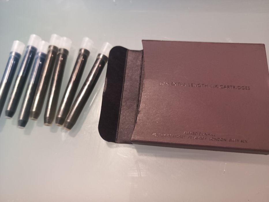 Caneta Dunhill AD2000 – Ponta Fine – Com Caixa + Oferta Carteira