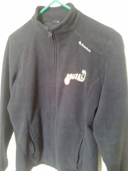 Roupa de criança homem senhora bem estimada