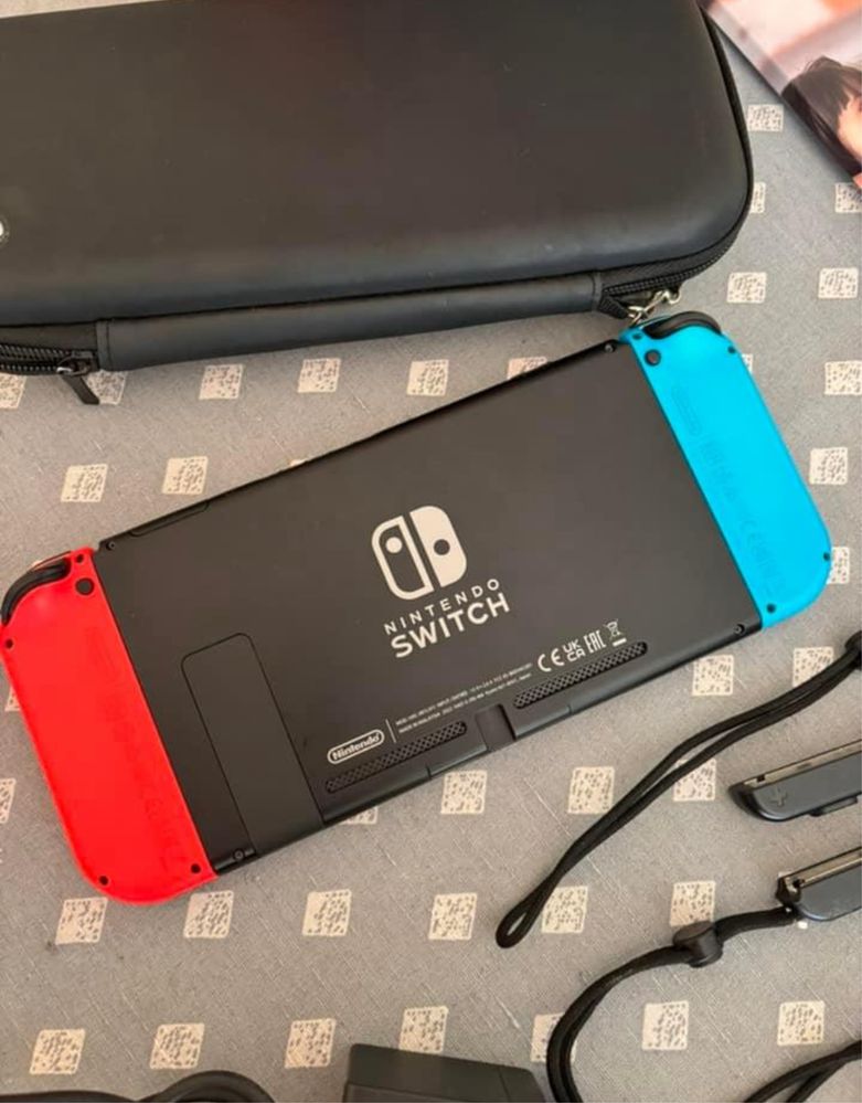 Nintendo switch com alguns jogos