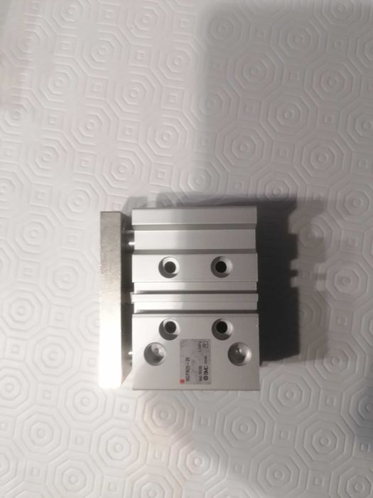Cilindro NOVO SMC MGPM20-20 20mm