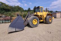 Ładowarka kołowa Volvo L220E. Łyżka