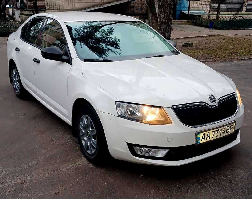 Шкода октавія 2015 Skoda Octavia