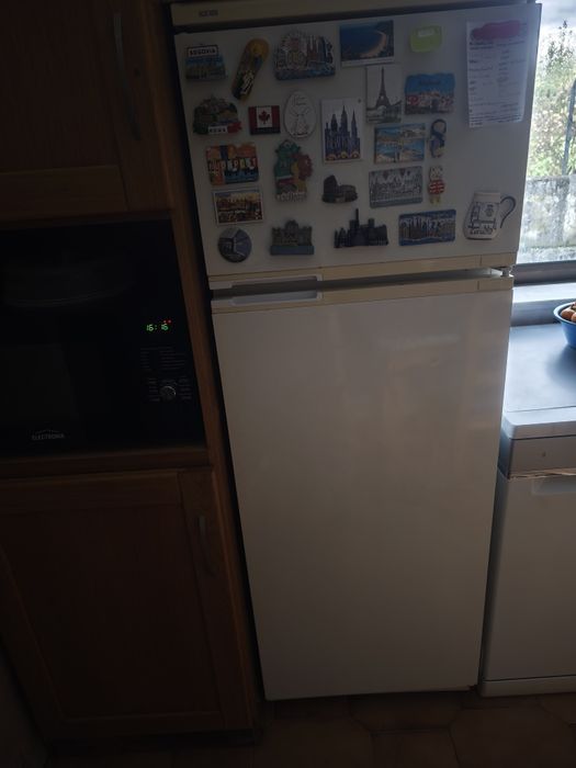 Frigorífico em muito bom estado de