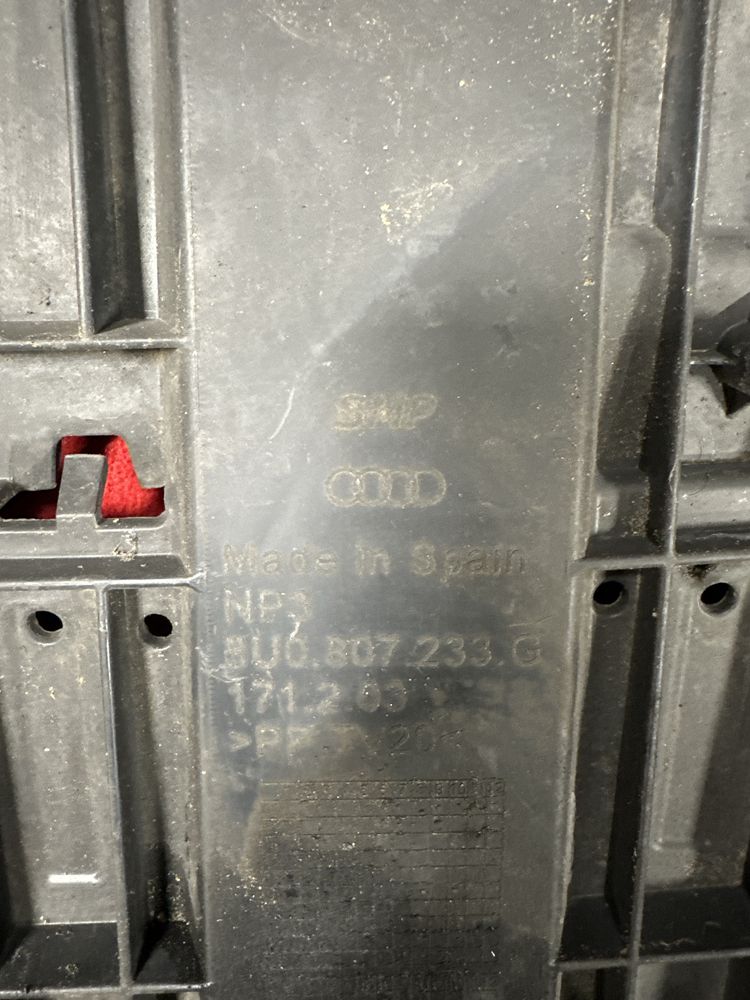 Płyta osłona w zderzak AUDI Q3. 8U