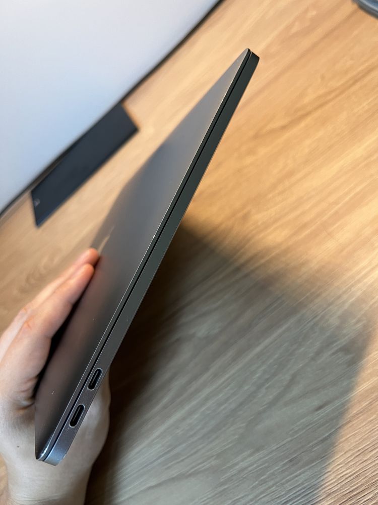 Macbook Pro 13 A1708