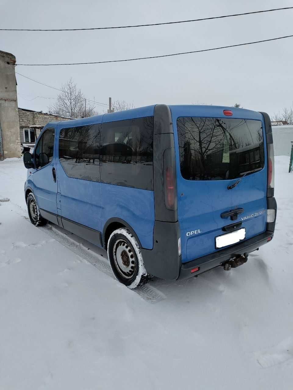 Opel Vivaro 2.5 ctdi 2006 року