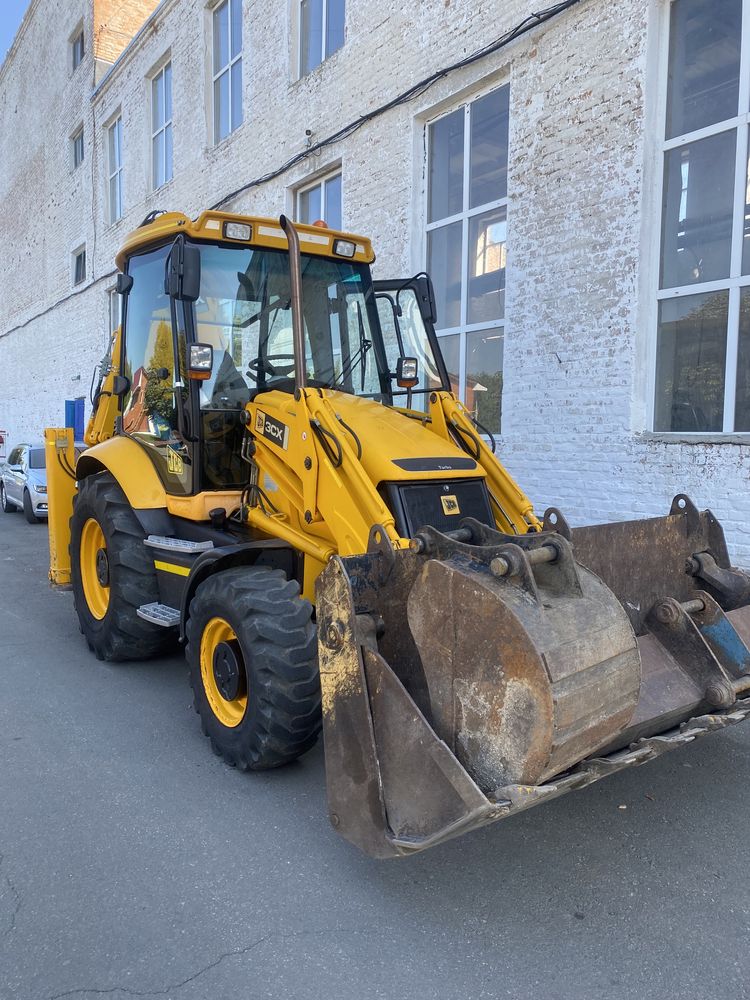 Надаємо послуги екскаватора навантажувача JCB 3CX