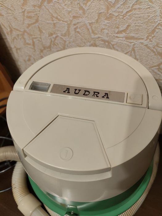 Пылесос audra времени СССР