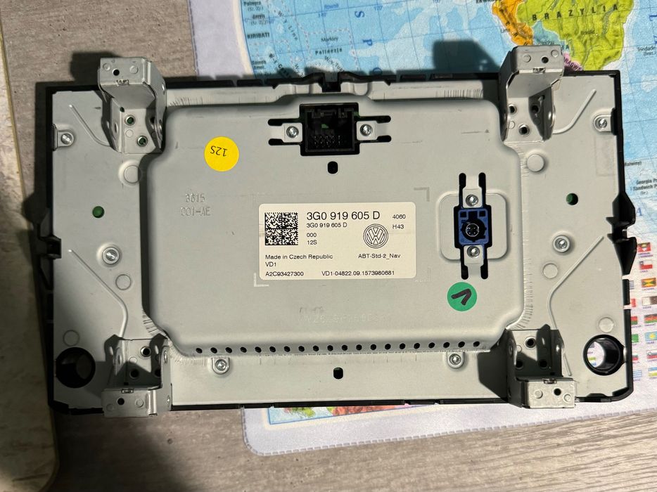 Vw Golf 7 Passat B8 panel nawigacji/radio OEM