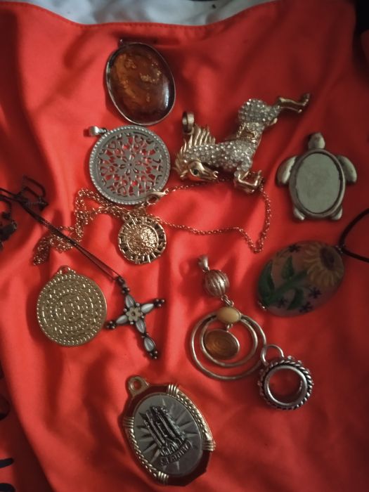 Брошки СССР и современные