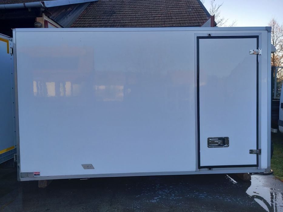 Kontener chłodnia z 2018r. 3.70m.