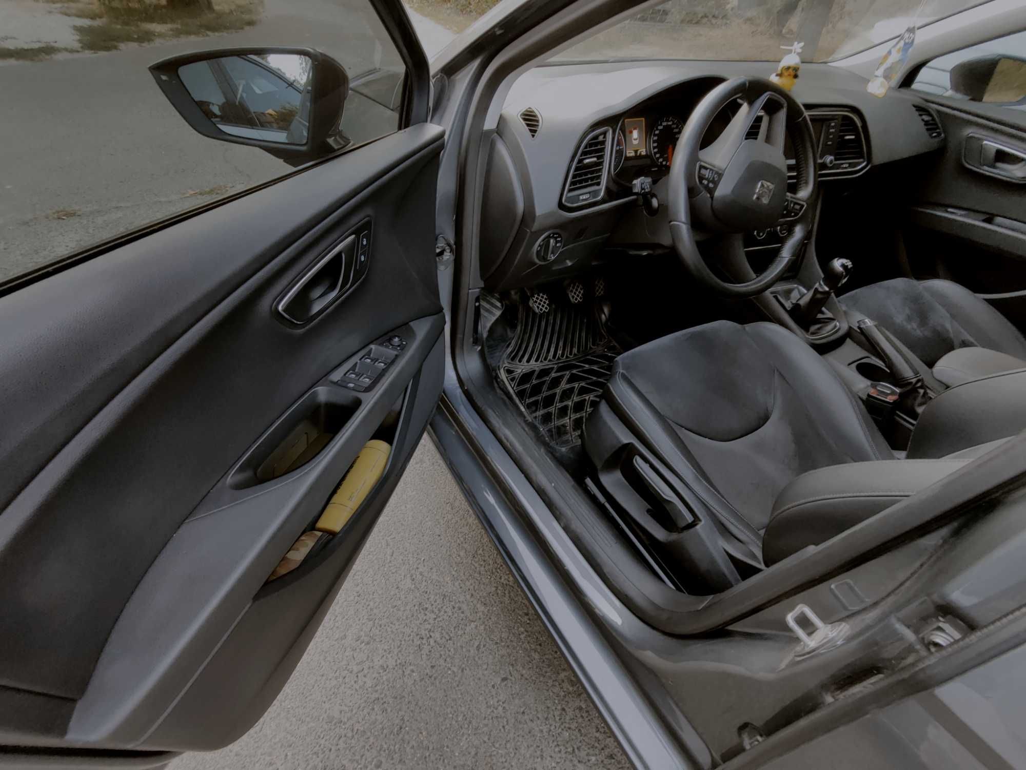 Seat Leon 3, 1.6 tdi ( расход 4-6 литров)