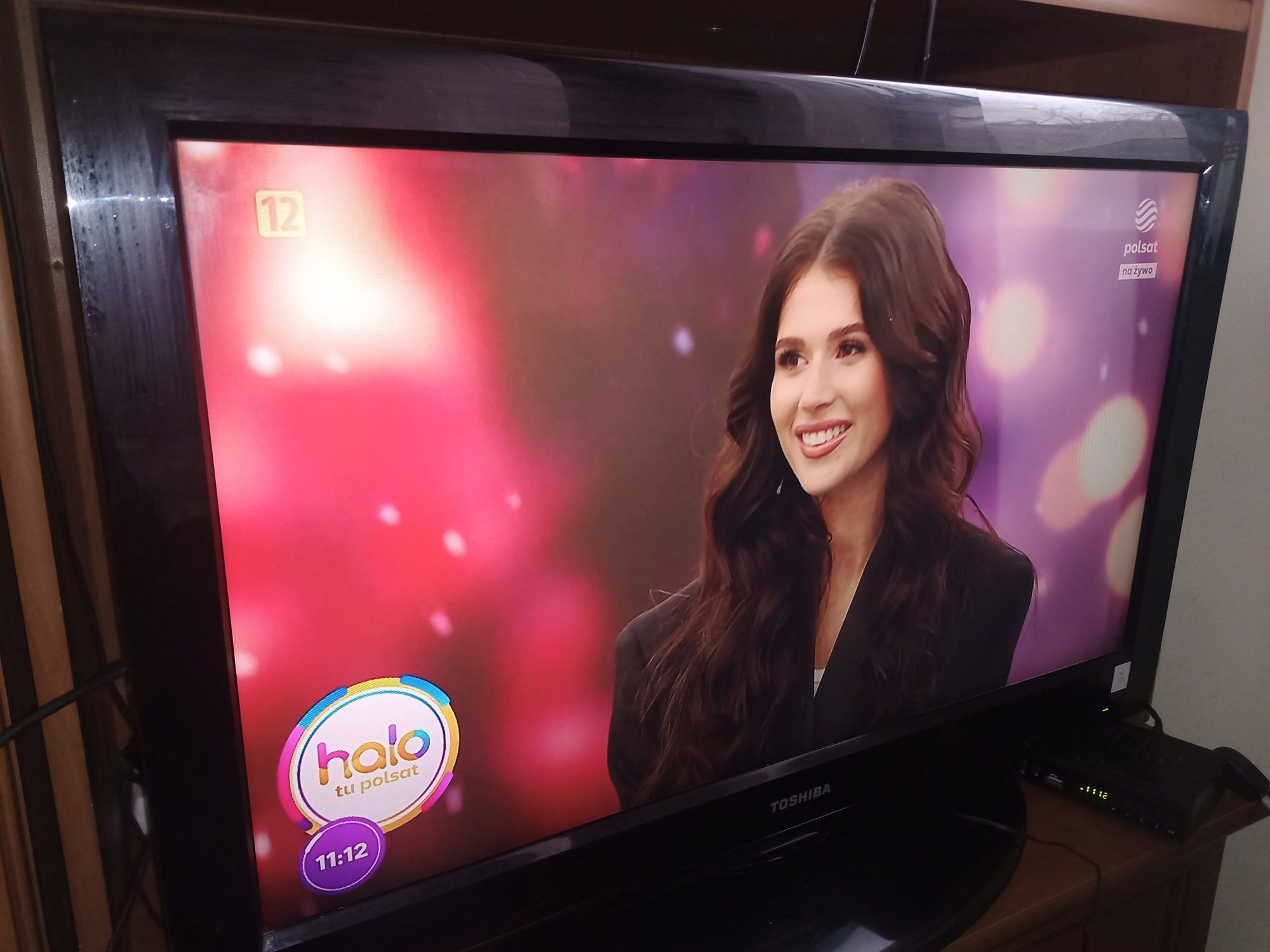 Telewizor Toshiba 32"+dekoder+HDMI
