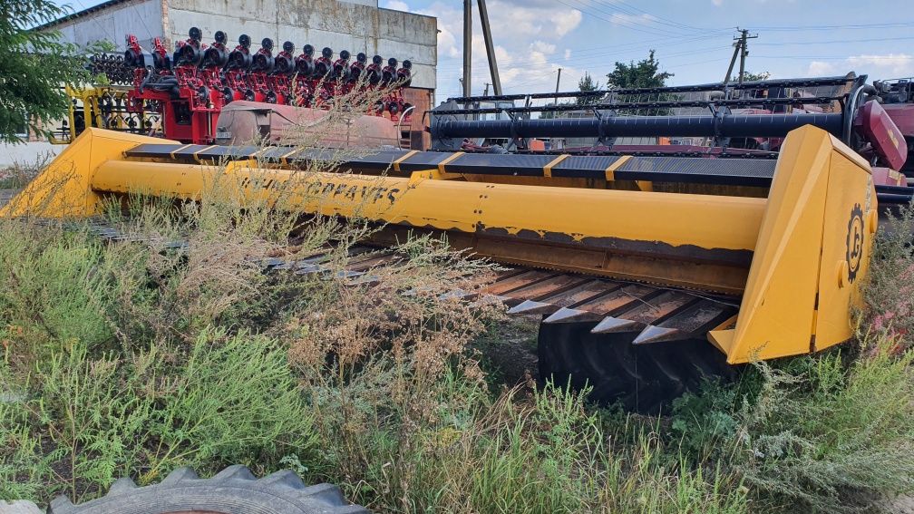 Сільськогосподарське підприємство продає комбайн КЗС-1218 ПОЛІССЯ ДОН