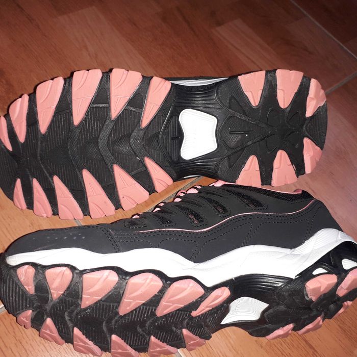 кроссовки scechers encora