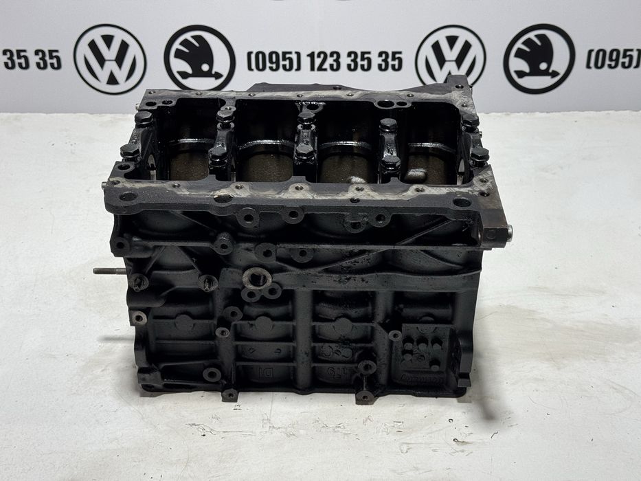 Блок циліндрів 1.9 bls passat b6 caddy golf skoda a5 блс 038 021 CC