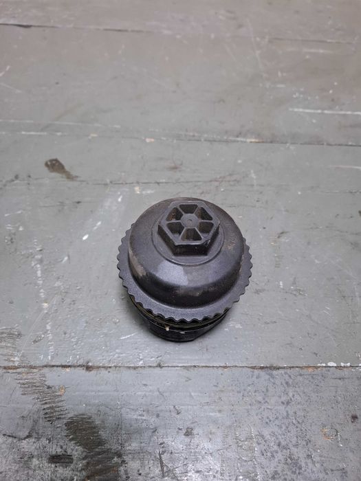 nakrętka korek filtra oleju opel astra vectra meriva zafira 1.9 cdti