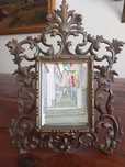 Antiga moldura em bronze