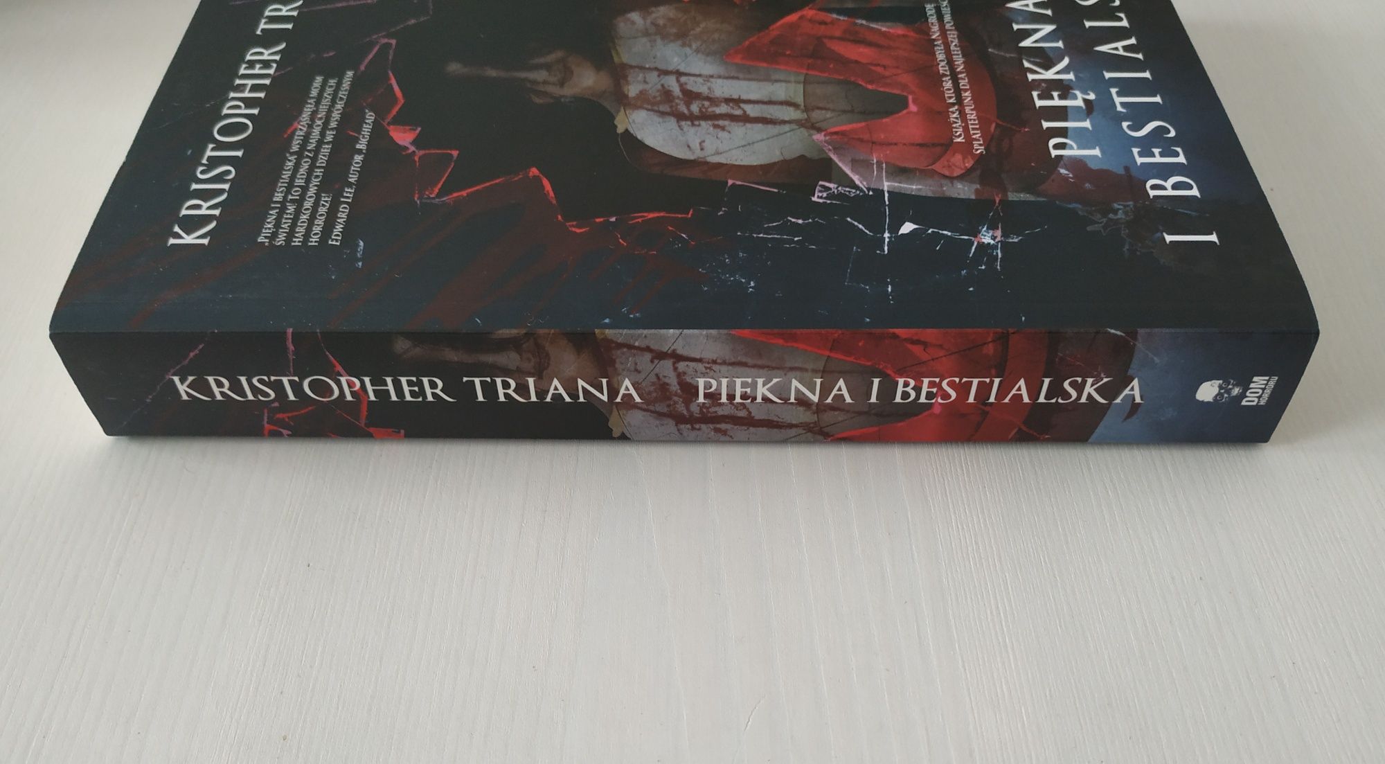 Piękna i bestialska Kristopher Triana