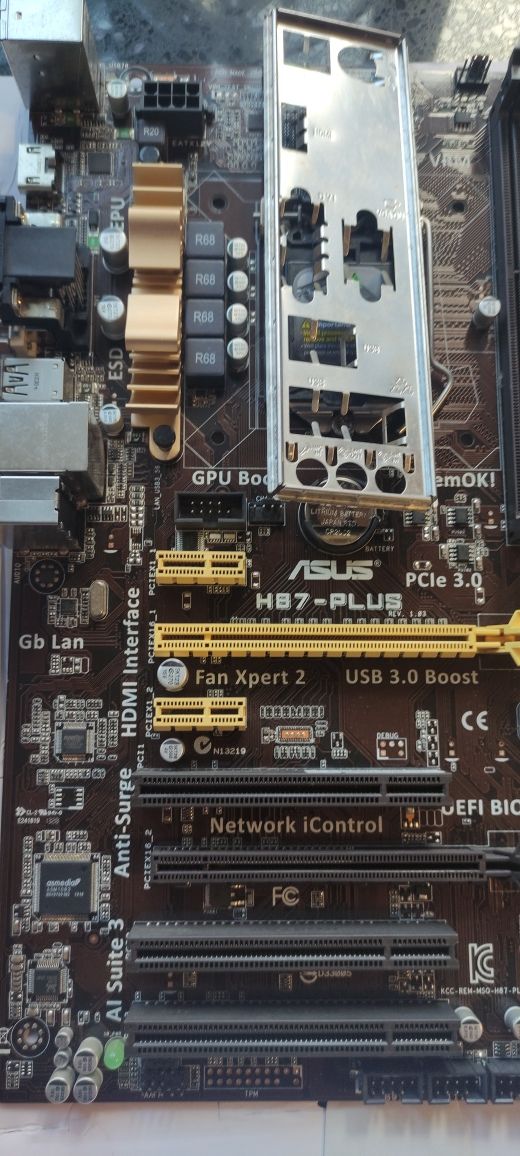 ASUS H87-Plus LGA 1150