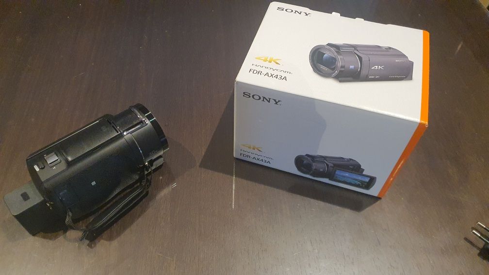 Camara Filmar Handycam Sony FDR AX43A 4K