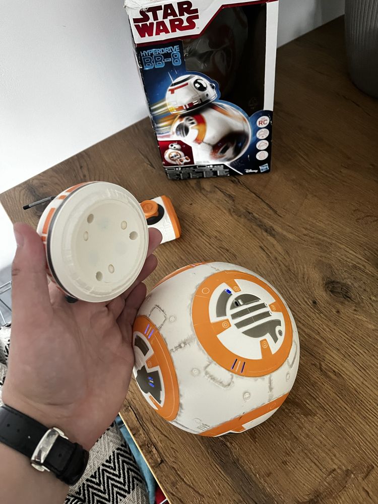 Robot Star Wars Jedi Hyperdrive BB-8 na pilota
