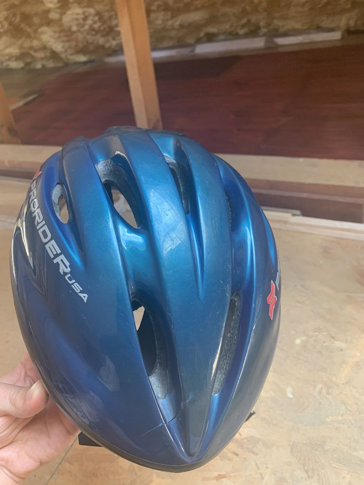 Kask rowerowy niebieski