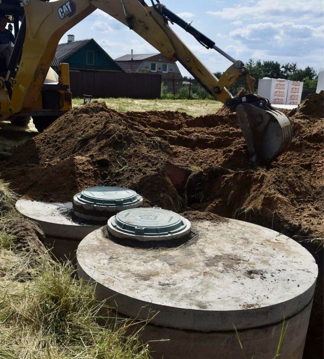 Бетонні кільця. Монтаж септиків. Копання траншей.
