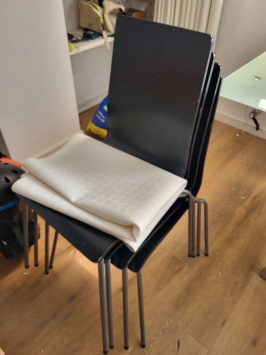 Mesa de vidro + cadeiras (liquidação total)