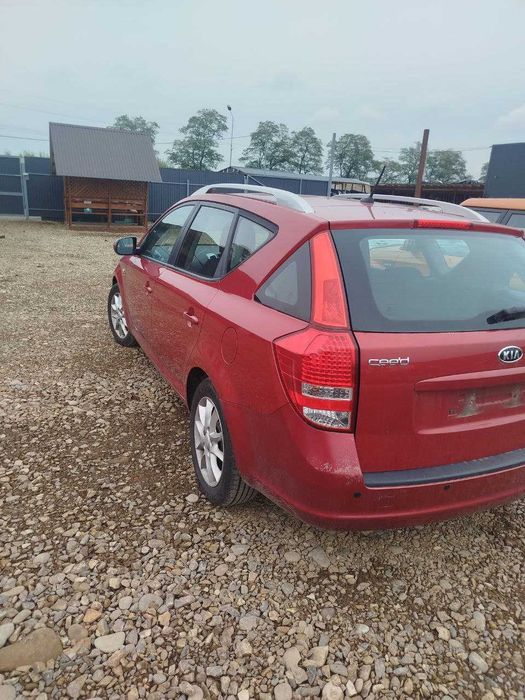 Разборка Кіа Сід Шрот Kia Ceed Киа Сид запчастини б/у 1,6