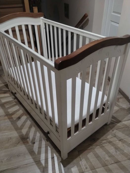 Łóżeczko 120x60 biało-brązowe