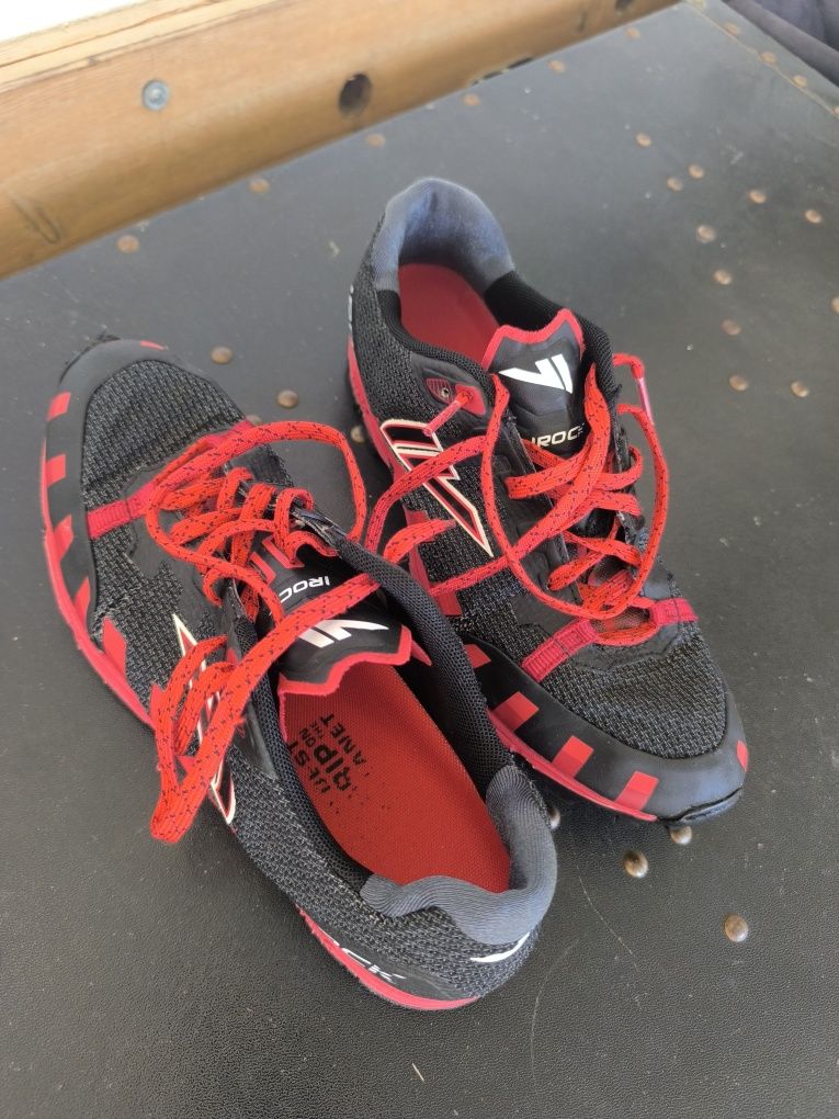 Ténis trail running e OCR - VJ Irock 4