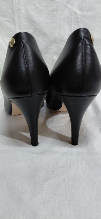 Туфли лодочки Caprice кожа внутри снаружи 7,5 (41,5) размер