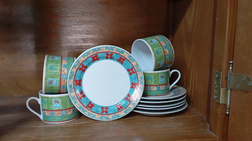 Conjunto de Chávenas com Pires