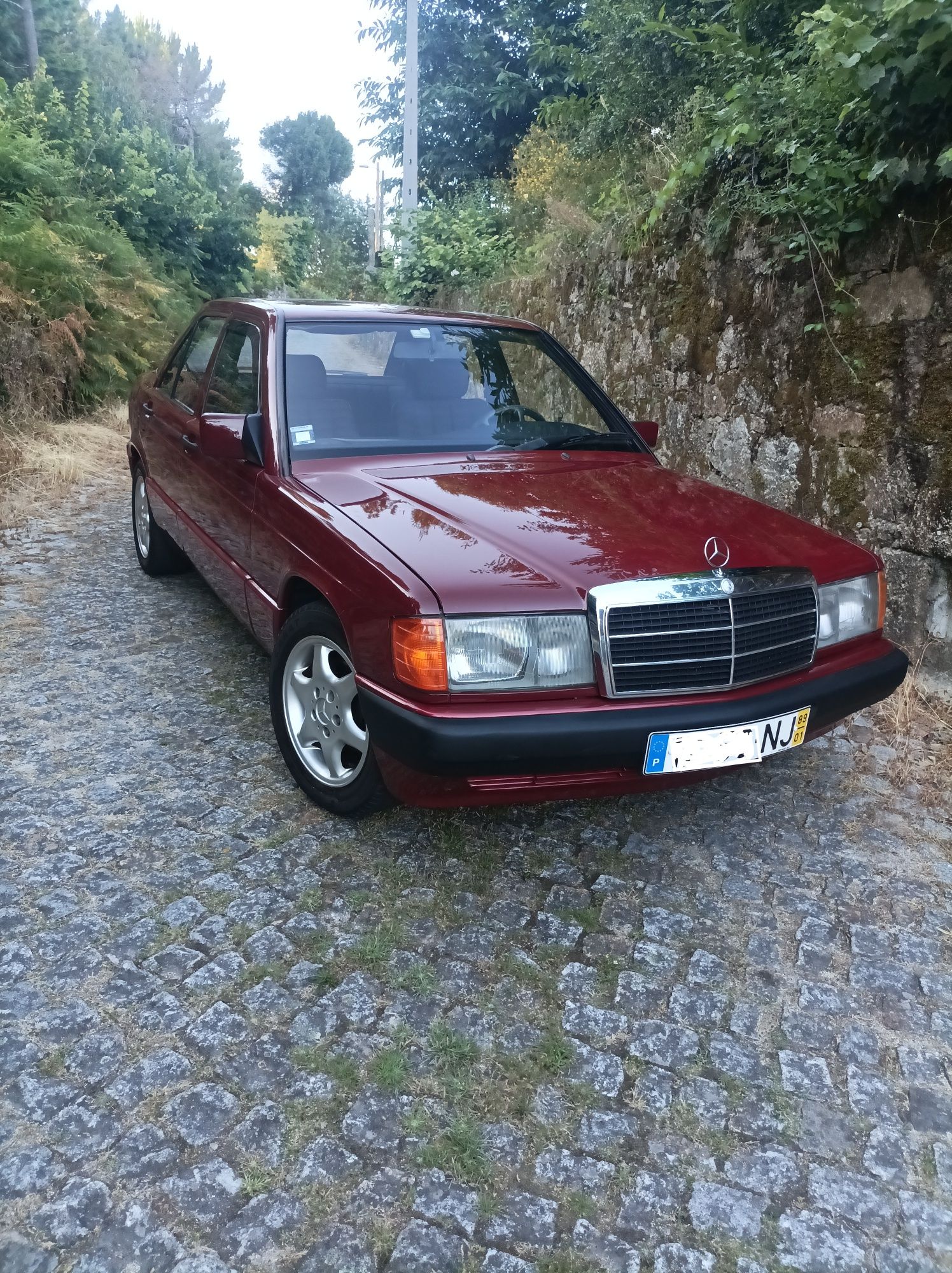 Mercedes-Benz 190d