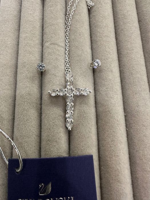 Набір хрестик та сережки з цирконієм срібло 925
