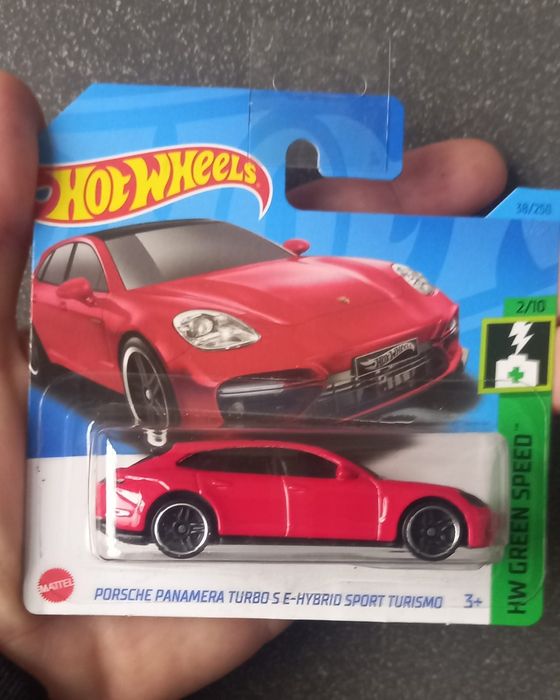 Porsche panamera turbo s e-hybrid sport turismo hot wheels