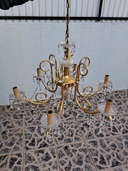 Candeeiro  de tecto  espetacular.